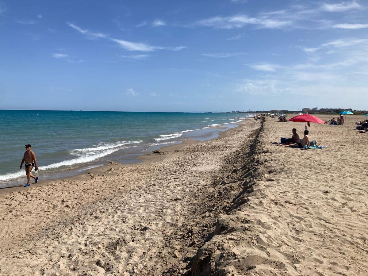 Así es el gran escalón en algunos tramos del litoral norte de Sagunt