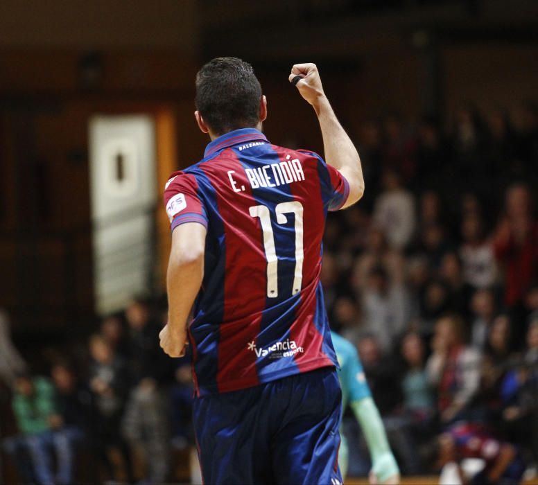 Las mejores imágenes de la victoria del Levante Fútbol Sala en Copa frente al Barça