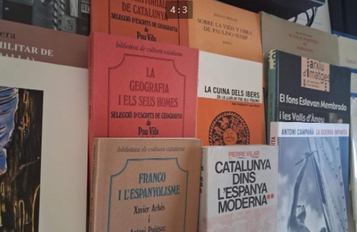 Alguns dels llibres que ofereix l'Arxiu