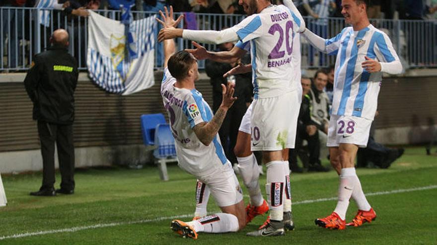 El Málaga CF celebra el segundo gol del encuentro contra el Celta, obra de Albentosa.