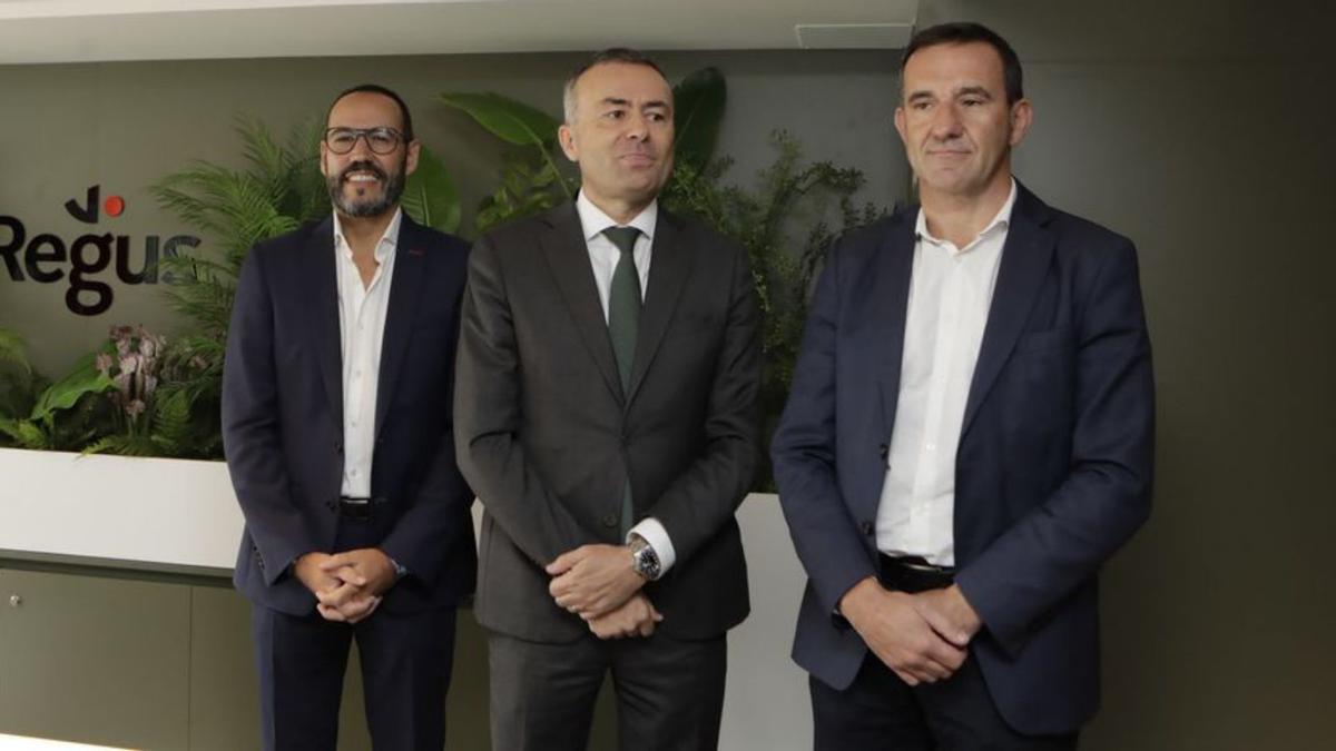 Por la izquierda, Manuel Milián, Inaciu Suárez Echevarría y Javier Cuesta. | F. Rodríguez