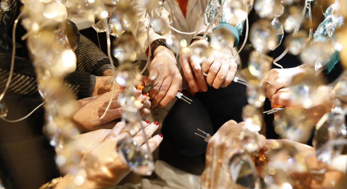 Mimos para recuperar la joya de la iglesia de Luanco