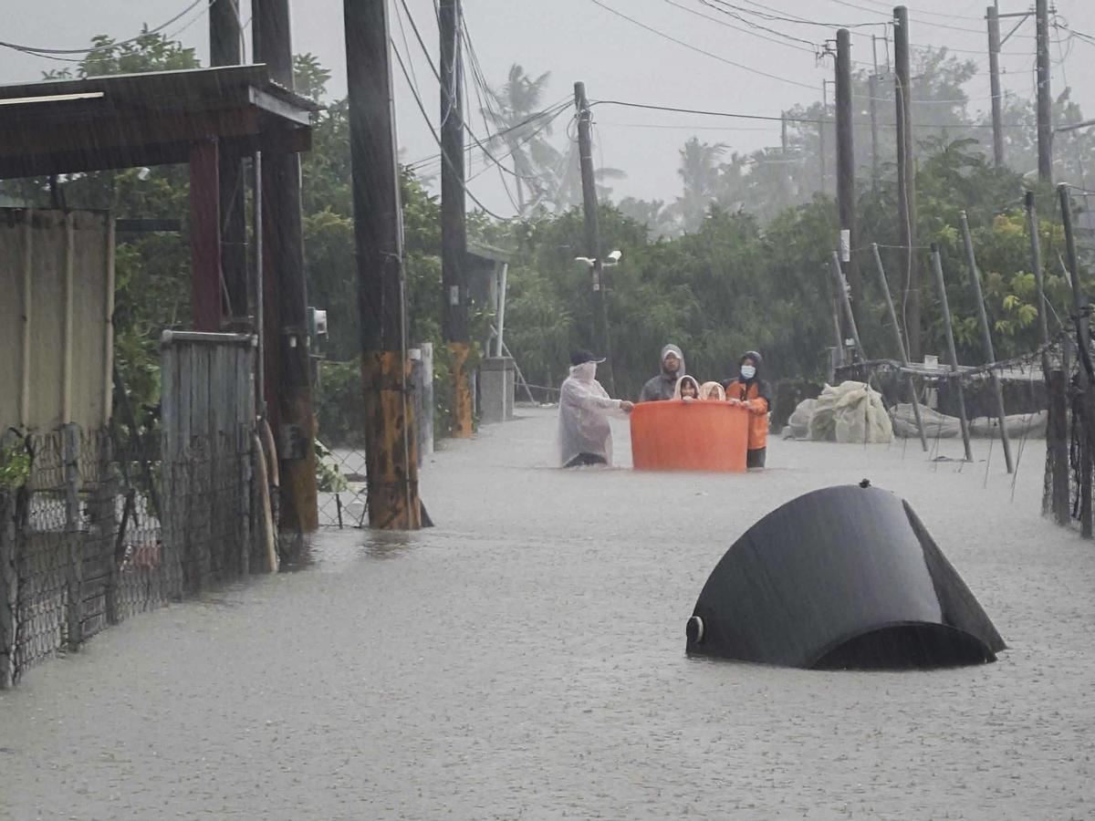 Inundaciones en el condado de Pintung, en Taiwán.