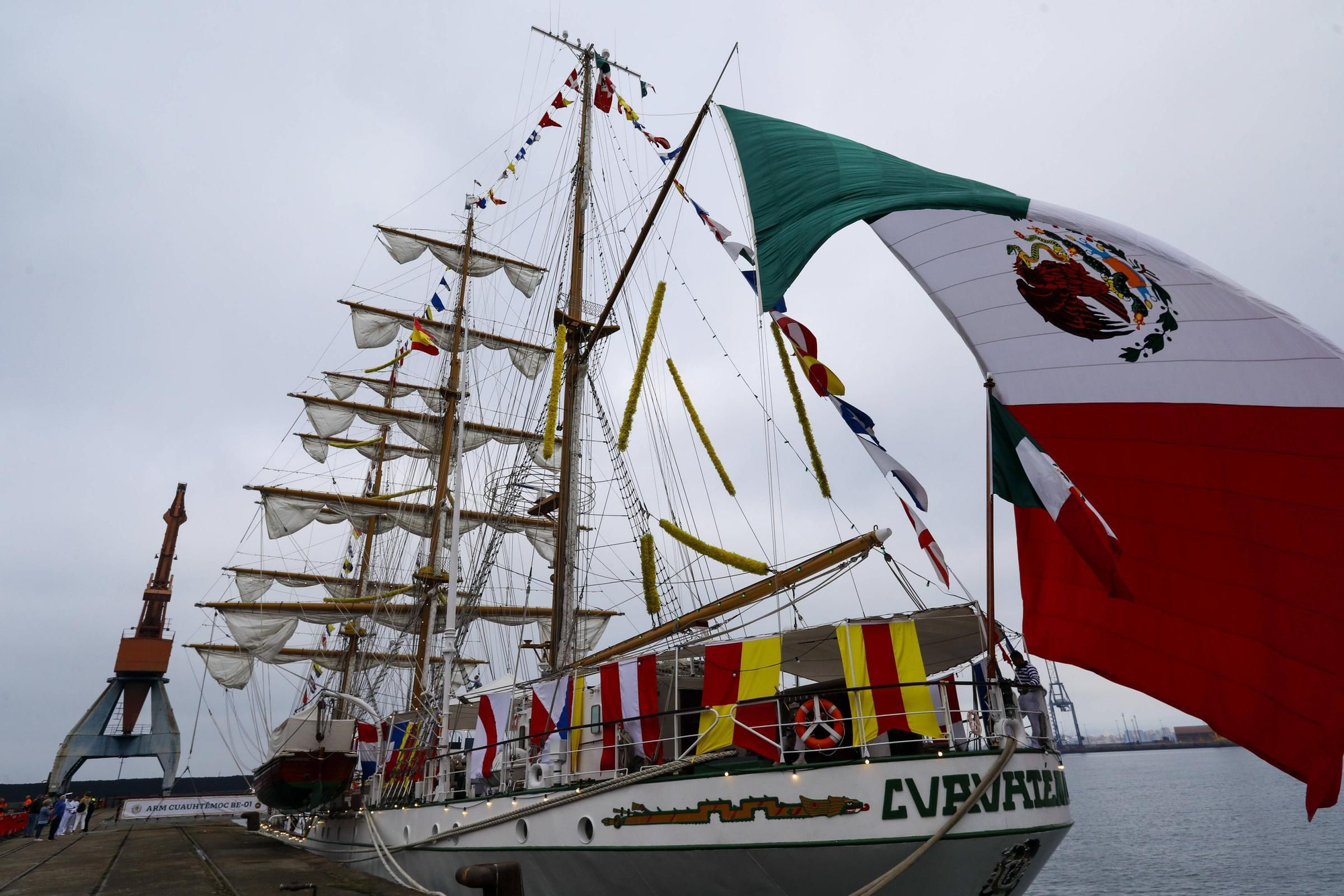 En imágenes: Así es el «Cuauhtémoc», el imponente barco de México que acaba de llegar a Gijón