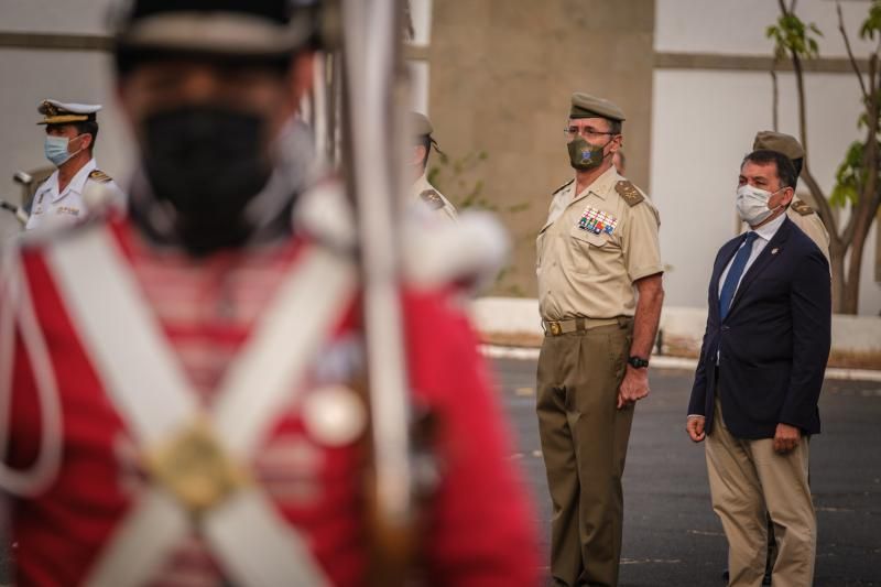 Homenaje a los caídos durante el 25 de julio de 1797 en el Cuartel de Almeyda