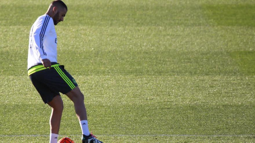 Benzema rompe su silencio