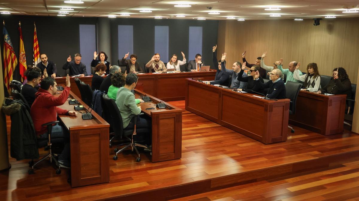 El pleno ha aprobado este modificación de créditos por unanimidad.