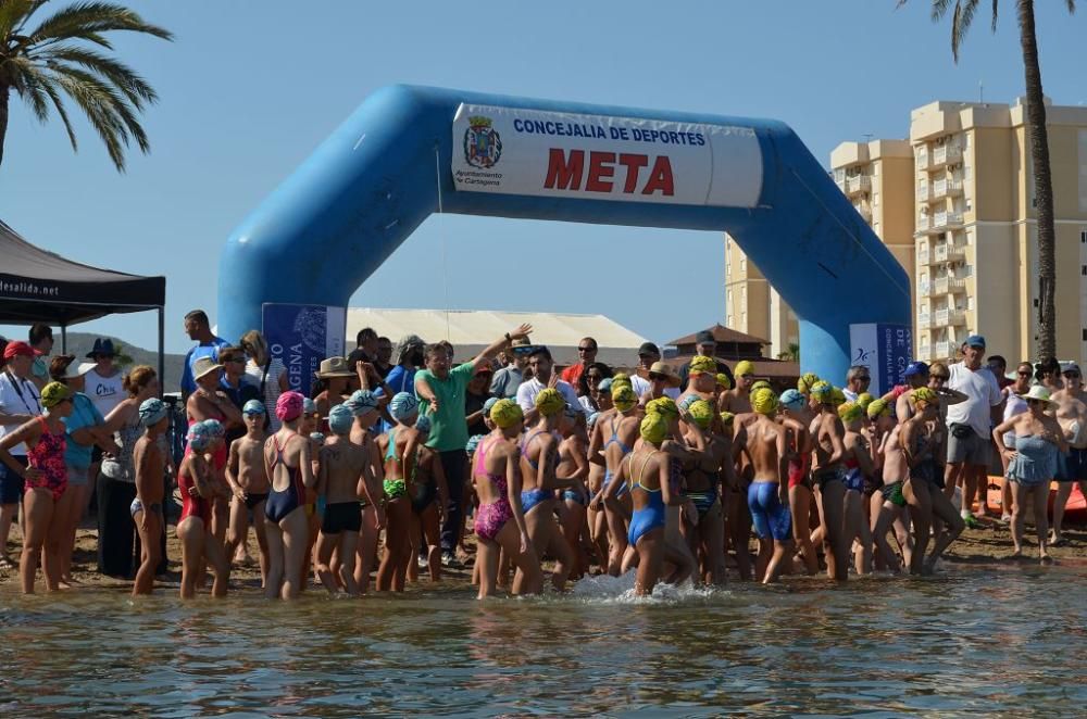 Más de 200 participantes 'se mojan' por la esclerósis múltiple en Playa Paraíso