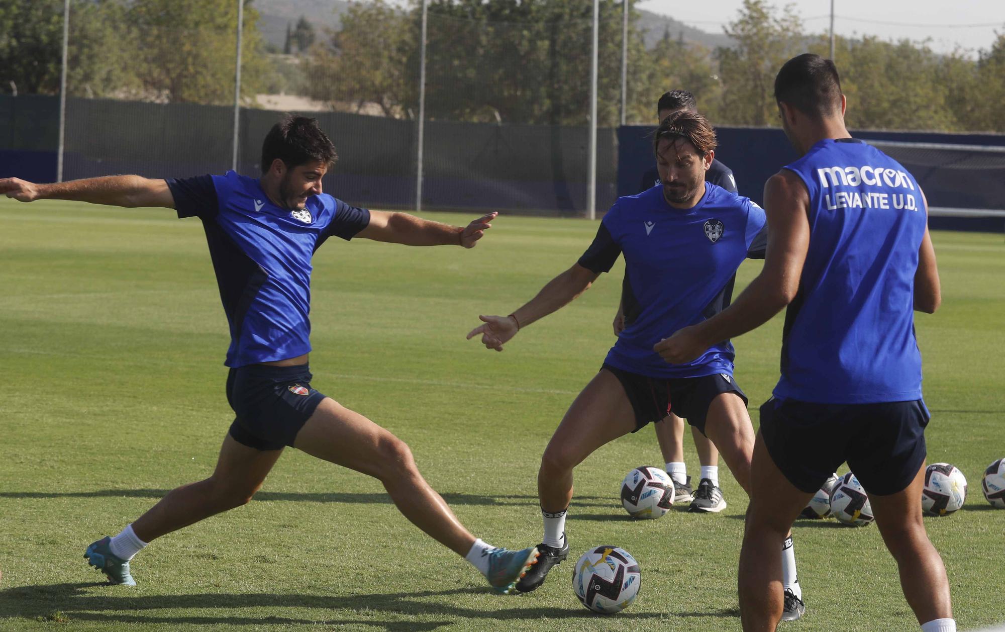 Sesión en Buñol del Levante UD