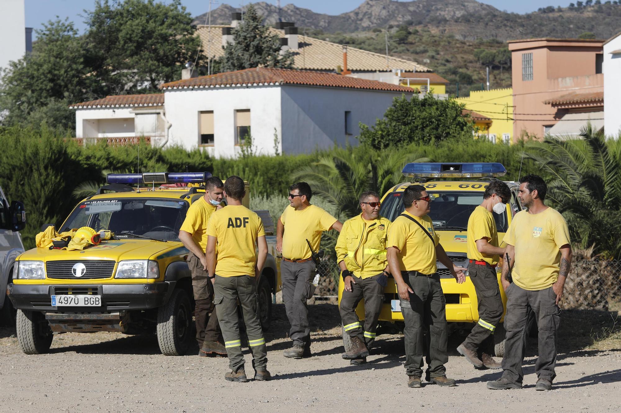 Treballs d'extinció i els danys de l'incendi de Llançà