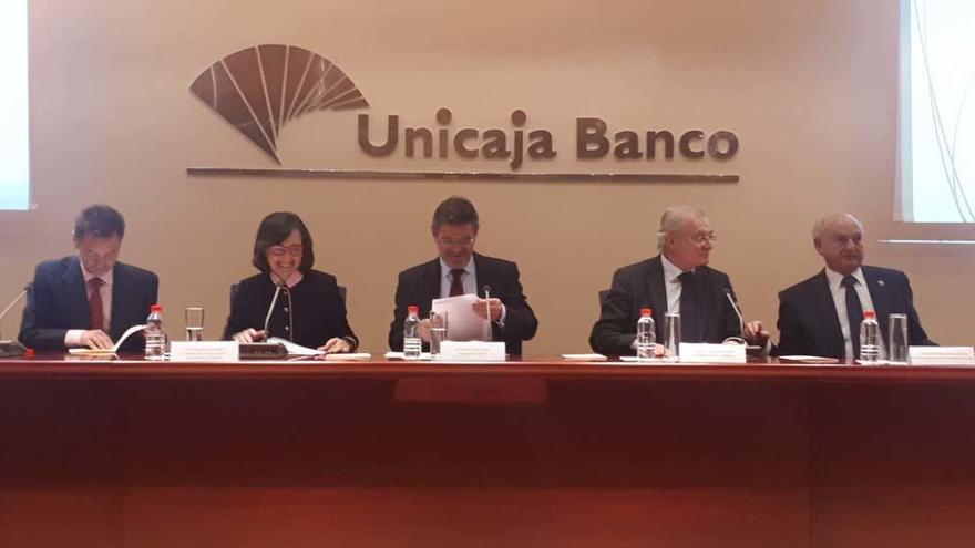 Clausura de las Jornadas Jurídicas por el Diálogo de Unicaja.