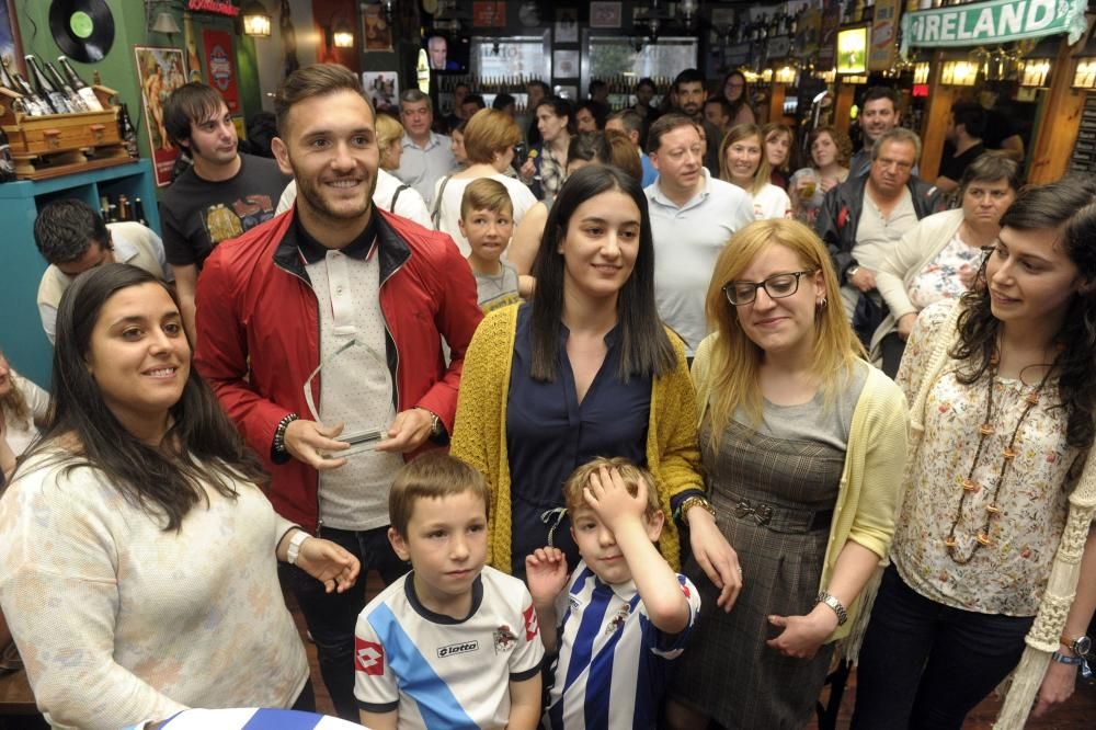 Lucas Pérez, en la Peña Deportivista Rebumbio