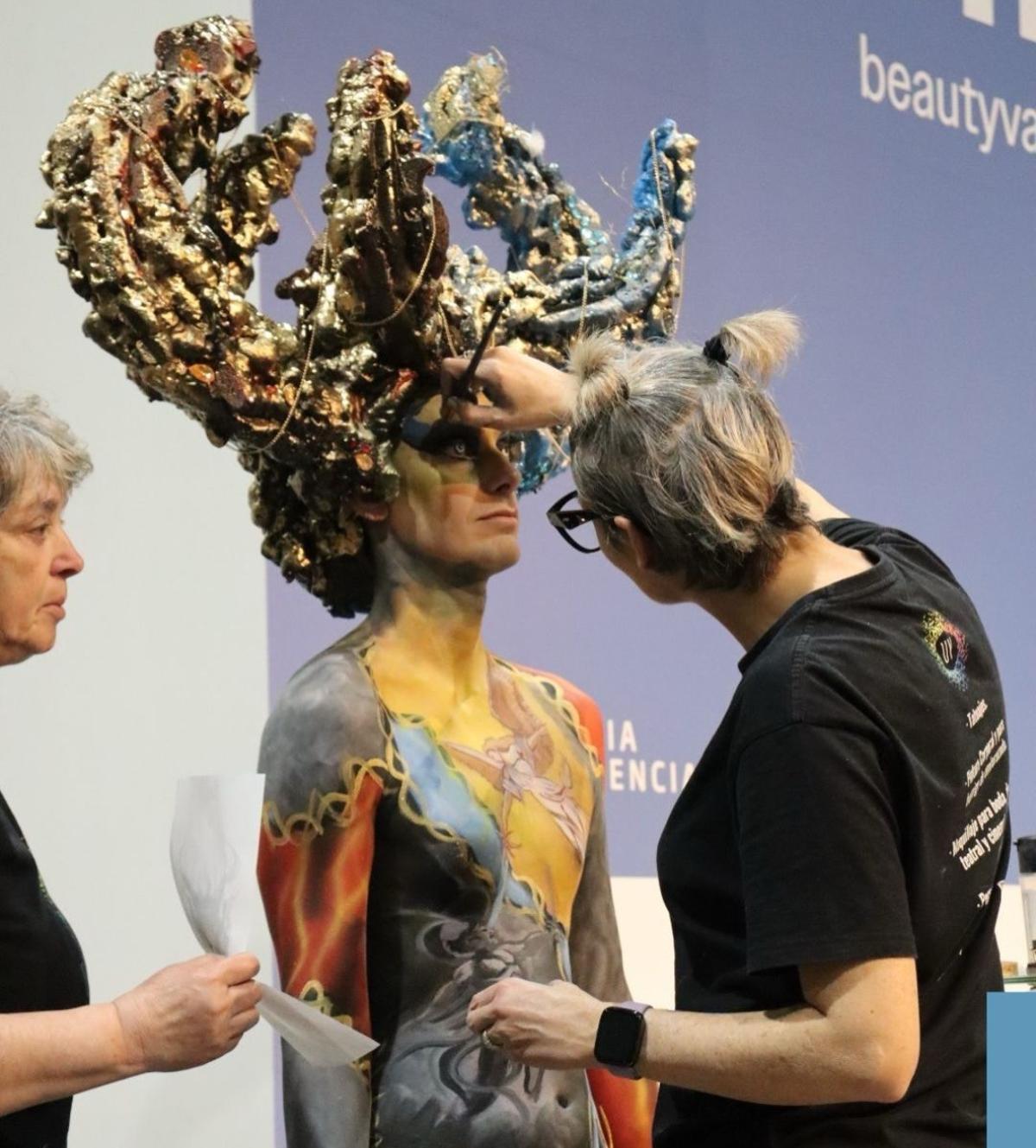 Las artistas de Benissuera en el Campionat de Bodypainting en València.