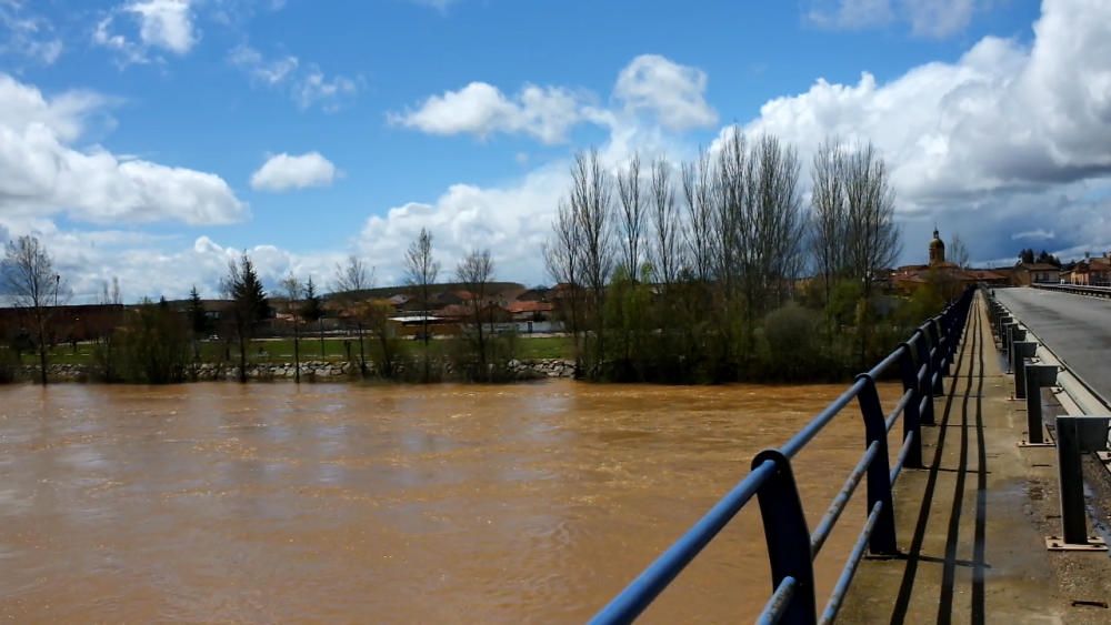 Carballeda, Aliste y Benavente, alerta por lluvias