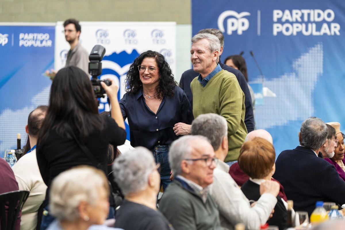 Calvo y Rueda, este domingo, en el acto del PP de Teo