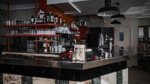 zentauroepp53264504 bar cerrado paris200429130754