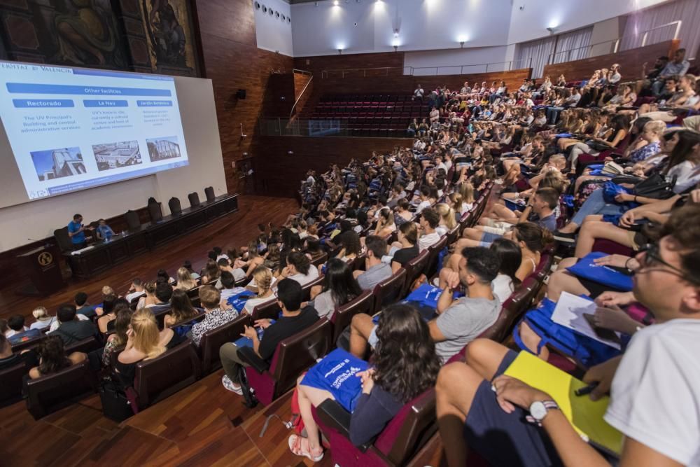 La Universitat de Valencia da la bienvenida a los Erasmus y estudiantes internacionales