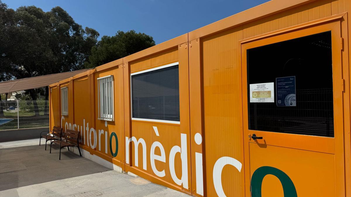 El consultorio médico de la playa de la Fossa de Calp