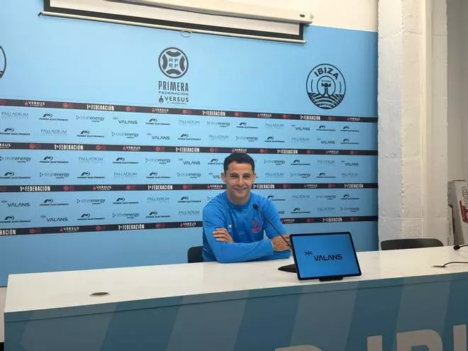 Jesús Álvarez, mediocentro de la UD Ibiza: «Hablamos a principios de 2025 y llegamos a la conclusión de que teníamos que ponernos las pilas»