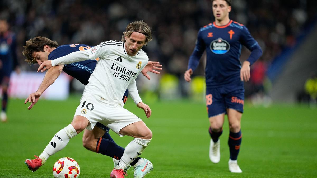 Marcos Alonso, sobre el penalti no pitado al Madrid: "Tienen más medios que nunca, es una pena..."