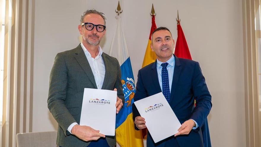 Acuerdo para retirar los soportes publicitarios que incumplan la normativa en el Aeropuerto de Lanzarote