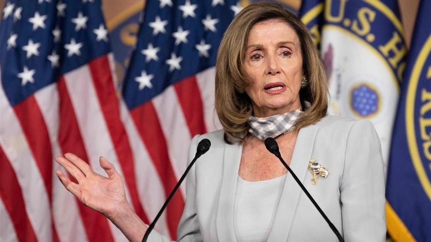 Pelosi interrumpe el receso del Congreso de EEUU para blindar el voto por correo