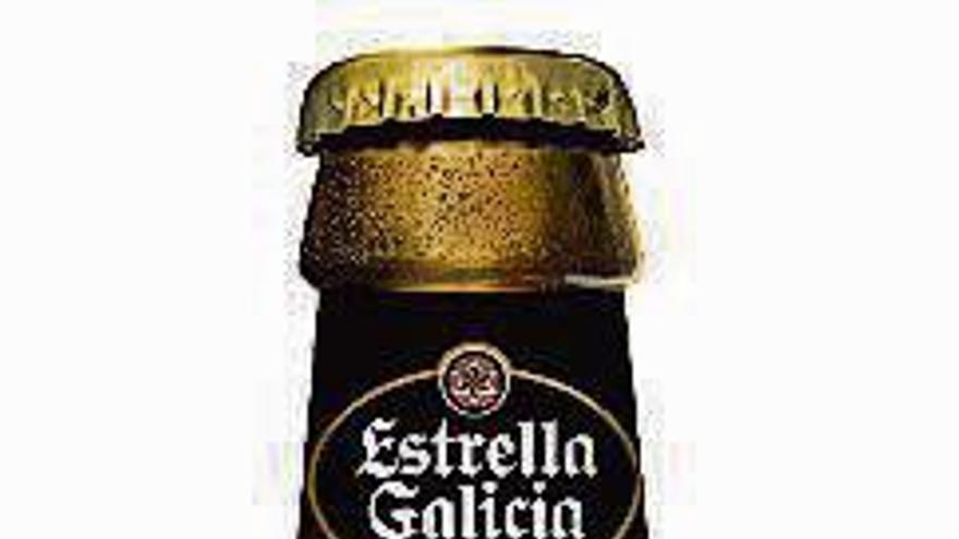 Estrella Galicia lanza una edición especial de botellas para celebrar la fiesta de San Juan