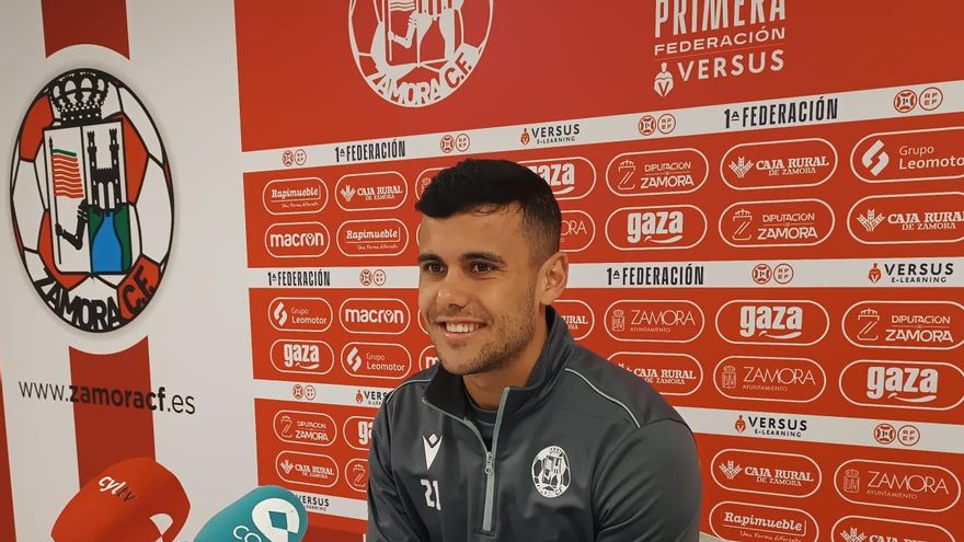 Joel Priego, jugador del Zamora CF: &quot;Hay que centrarse en la liga e intentar alargar la racha en Balaídos&quot;