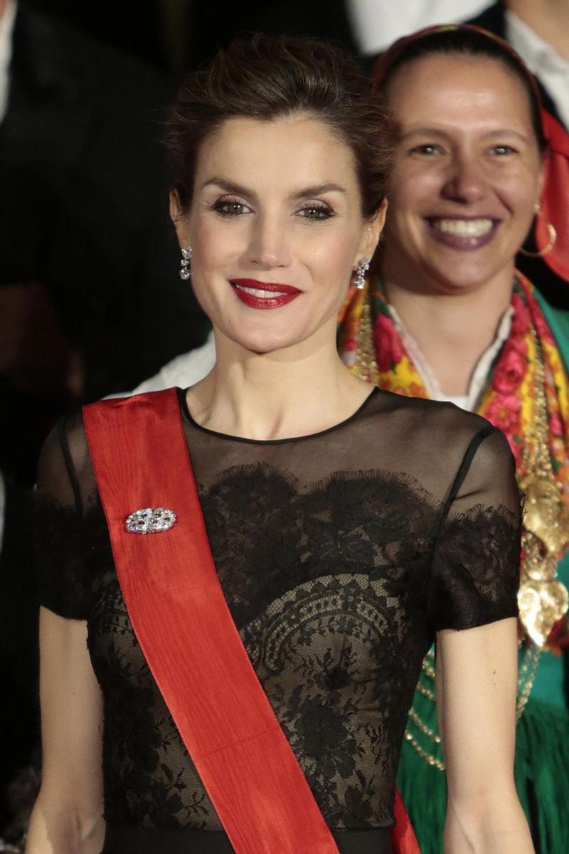 Letizia Ortiz, radiante en Portugal de Carolina Herrera