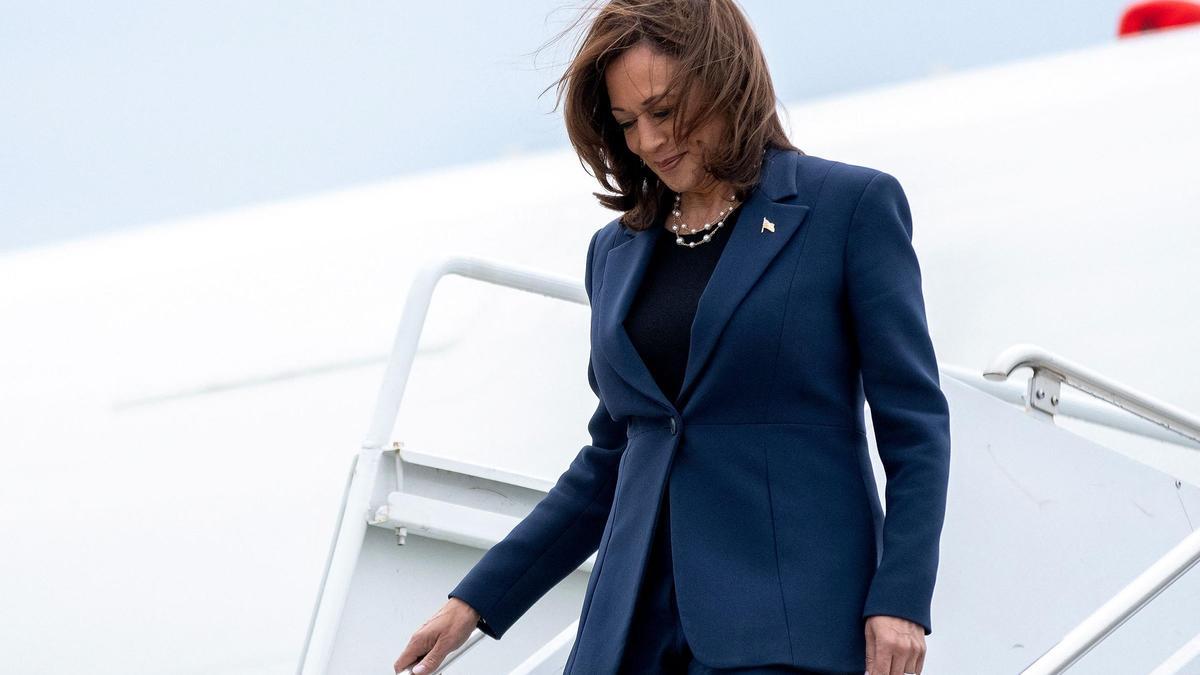 La vicepresidenta de EEUU, Kamala Harris, a su llegada a Milwaukee este martes.