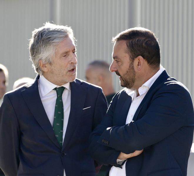 Marlaska garantiza en Asturias que ya están tramitando devoluciones en Ceuta y da cifras: 300 expulsados por delitos y más de 5.300 retornos voluntarios