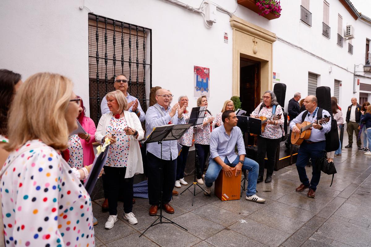 Los Patios de Córdoba desafían a la lluvia en el ecuador de la fiesta