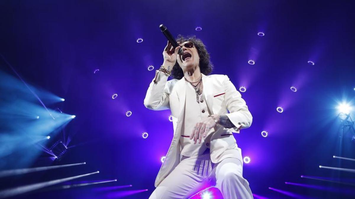 Enrique Bunbury en su último concierto en Zaragoza.