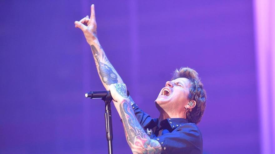 Dani Martín desata la nostalgia en el Coliseum de A Coruña