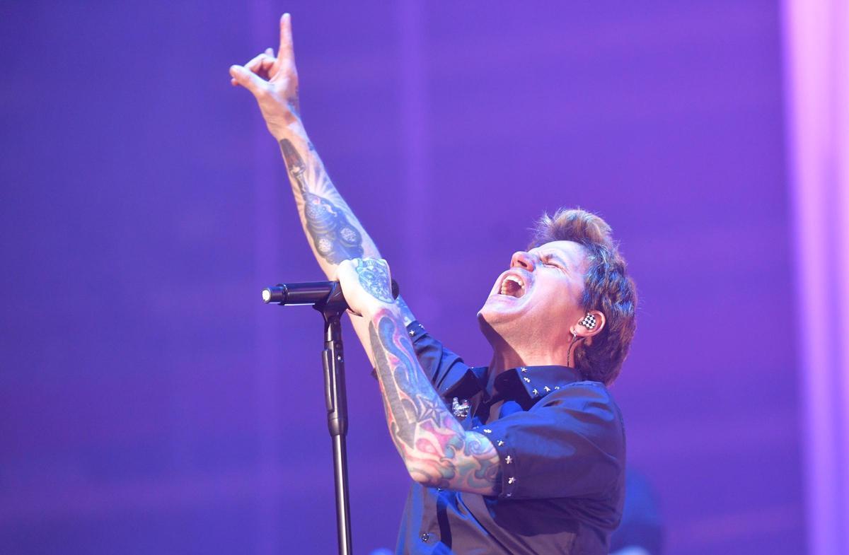 Dani Martin interpreta una canción durante su concierto en A Coruña.