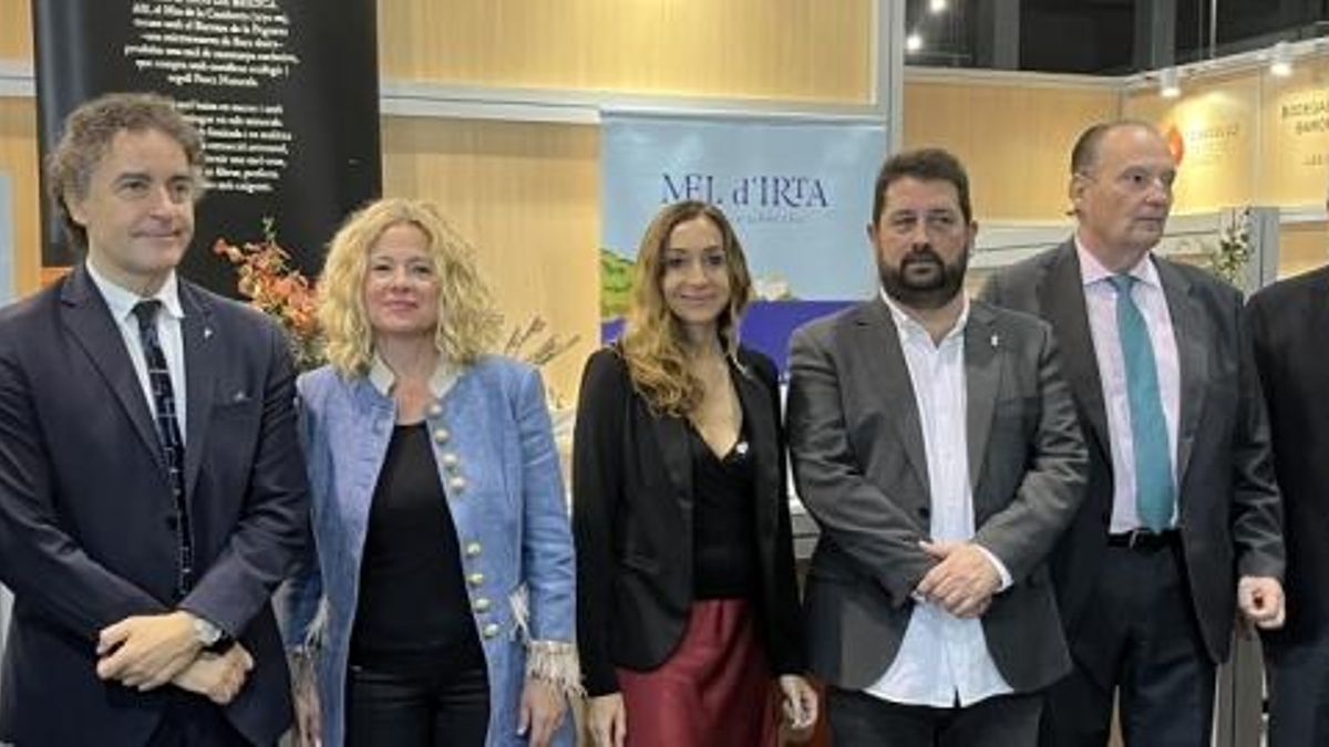 Francesc Colomer y Virginia Martí en la inauguración de la muestra.