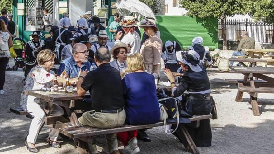 La restauración del centro supera cifras con la gran afluencia a la ruta del vermut