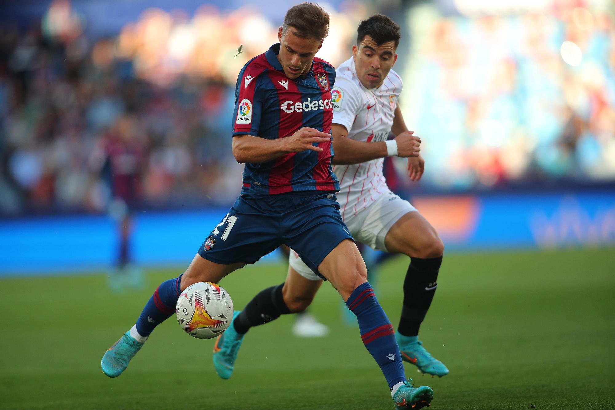 Las imágenes del partido entre el Levante UD y el Sevilla