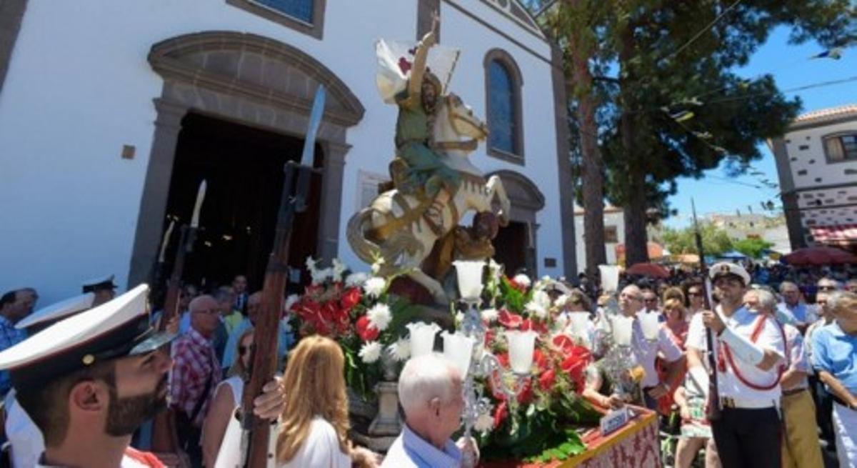 Procesi?n de Santiago en Tunte