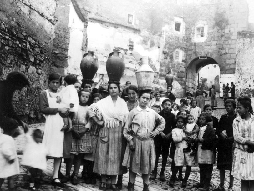 95 años de la historia de Extremadura en imágenes