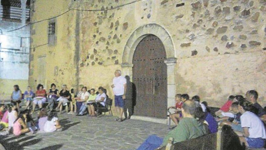 Una actividad divulga fábulas, cuentos y leyendas en la calle