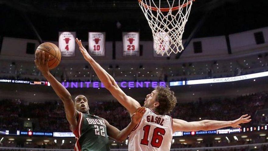 Milwaukee fuerza el sexto partido a pesar de una gran actuación de Pau Gasol (3-2)