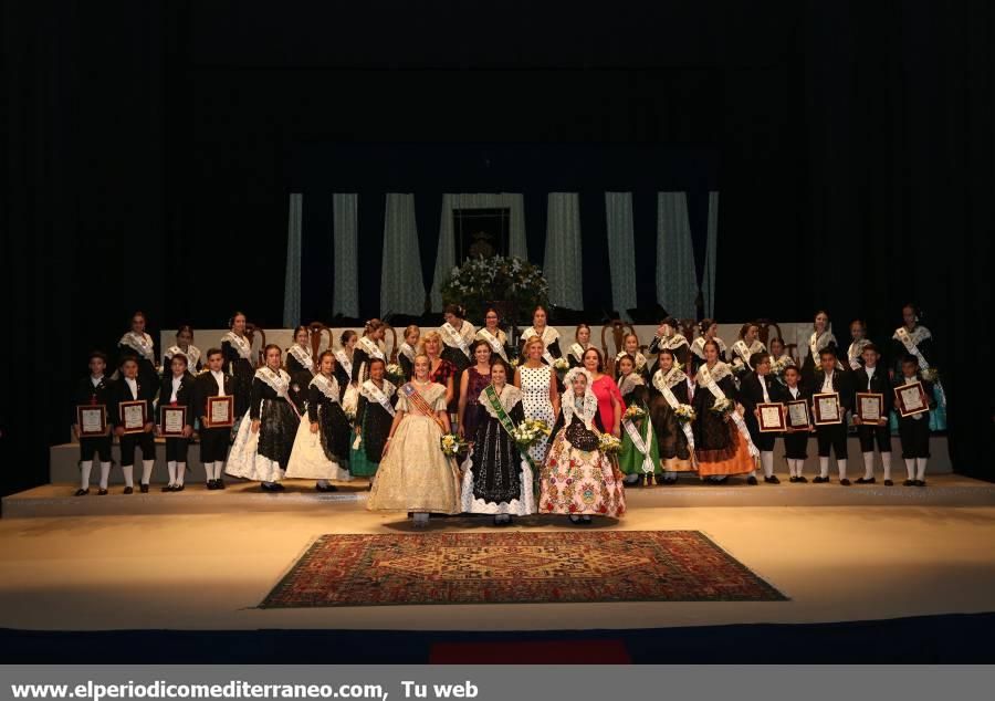 Imposición de bandas a la Reina Infantil