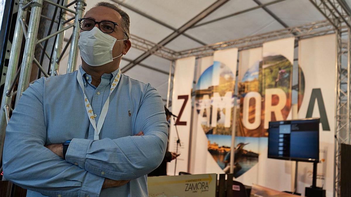 Jesús María Prada, en el stand de Zamroa en la feria. |