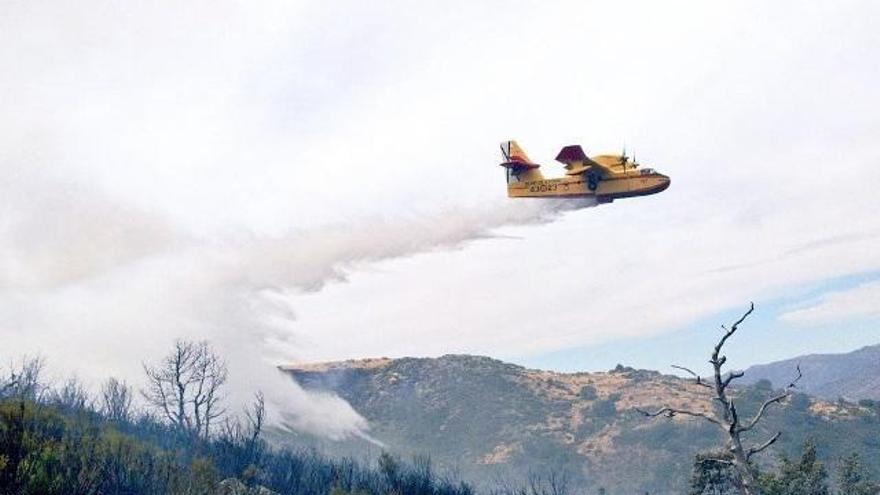 El Infoex da por estabilizado el incendio de Cabezuela del Valle