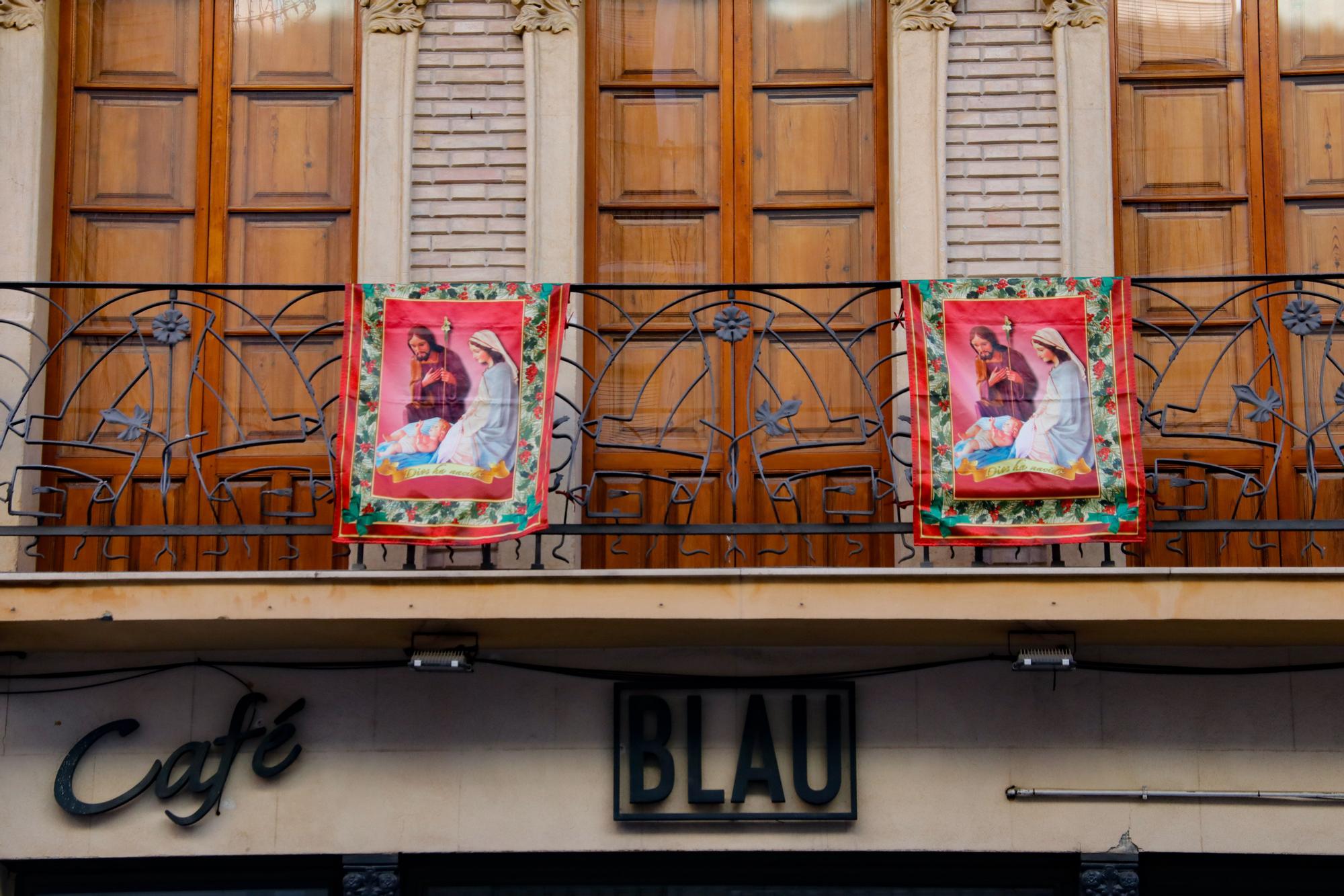 La Navidad se cuela por los balcones de Alcoy