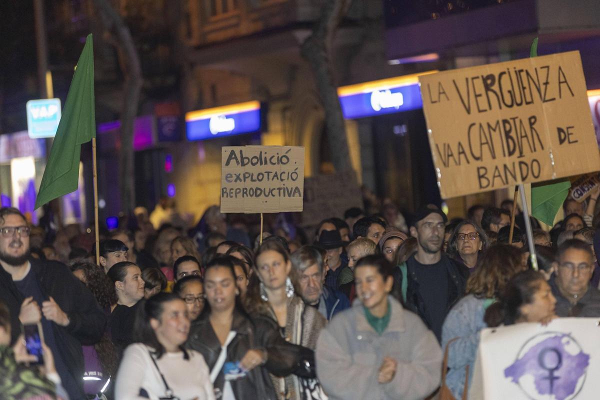 FOTOS | Manifestación del 25N en Palma convocada por el Moviment ...