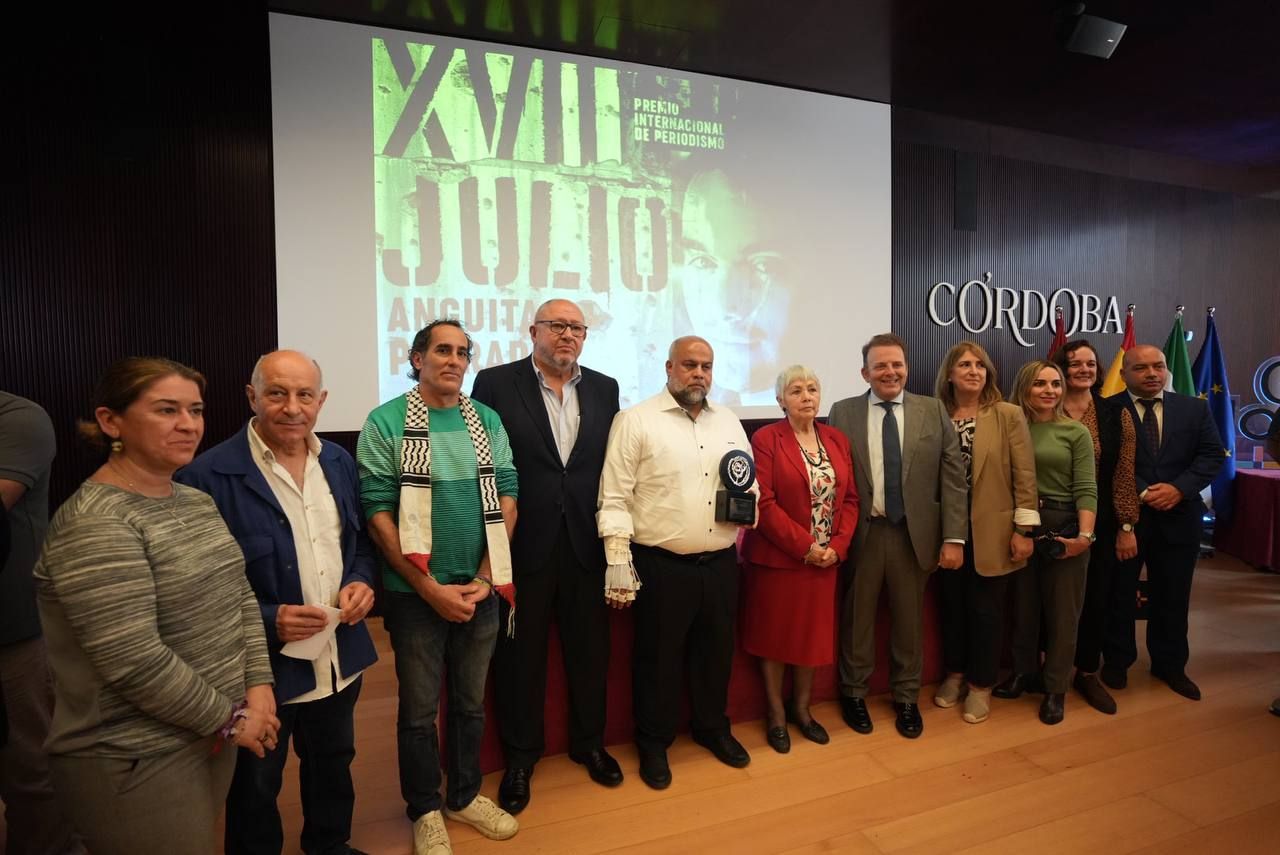 La entrega del 17º Premio de Periodismo Julio Anguita Parrado, en imágenes