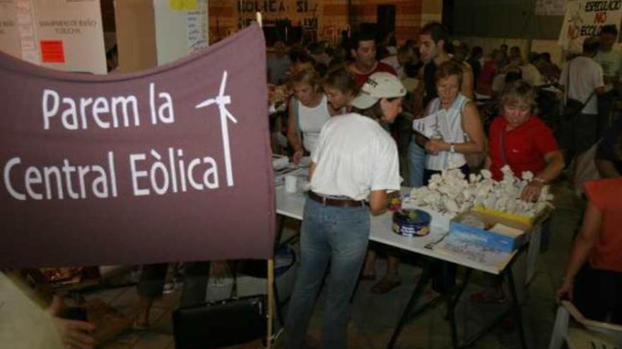 Imagen de archivo de un acto de protesta contra el Plan Eólico de El Comtat.