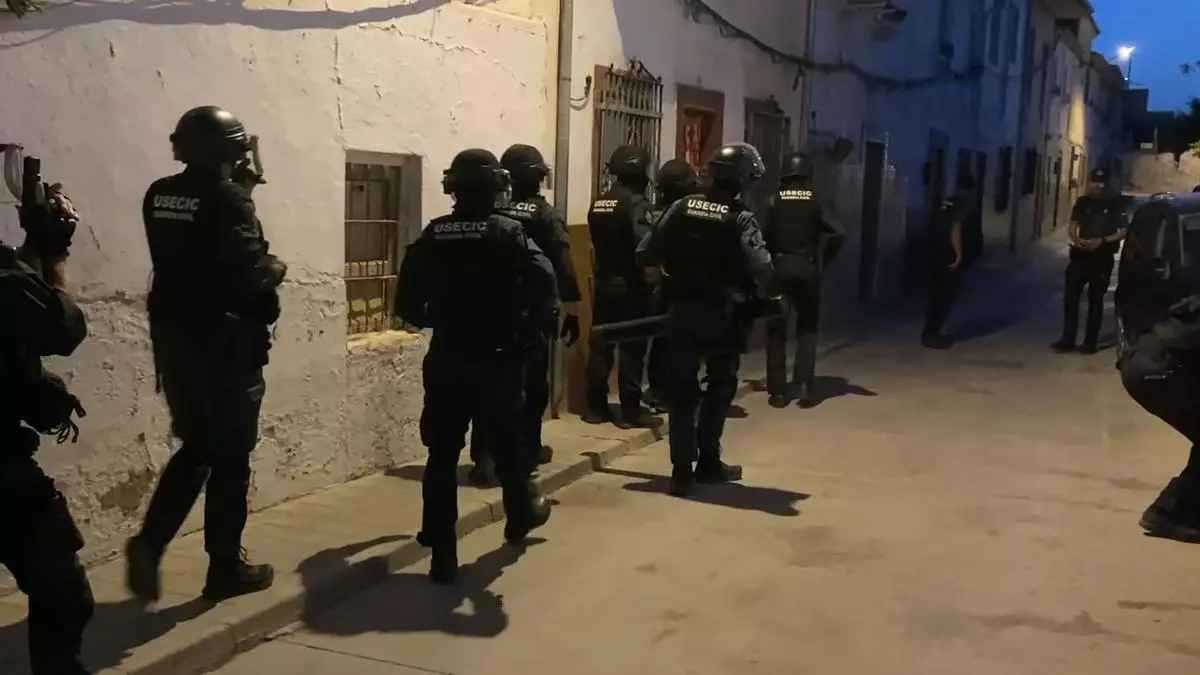 Seis detenidos en Cuevas de San Marcos por varios robos en viviendas